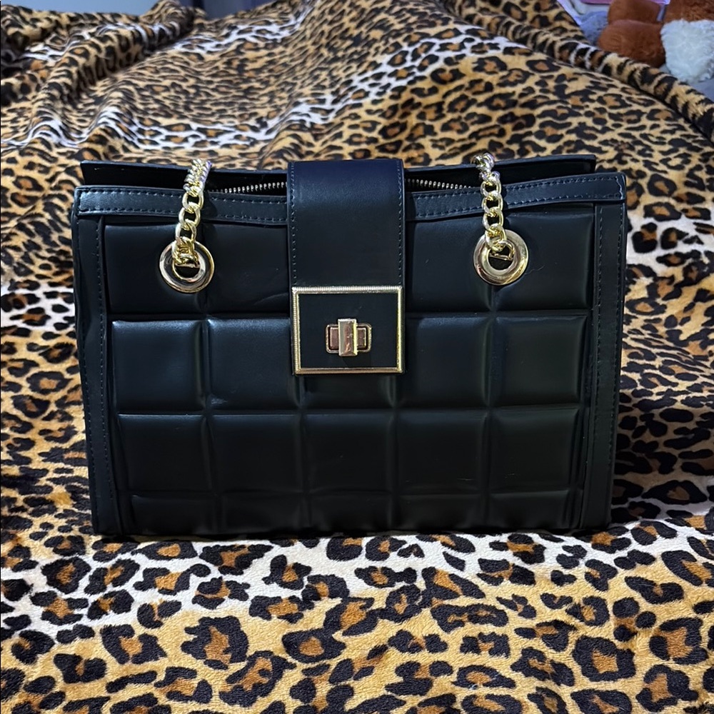 Black Quilted Chain Shoulder Bag